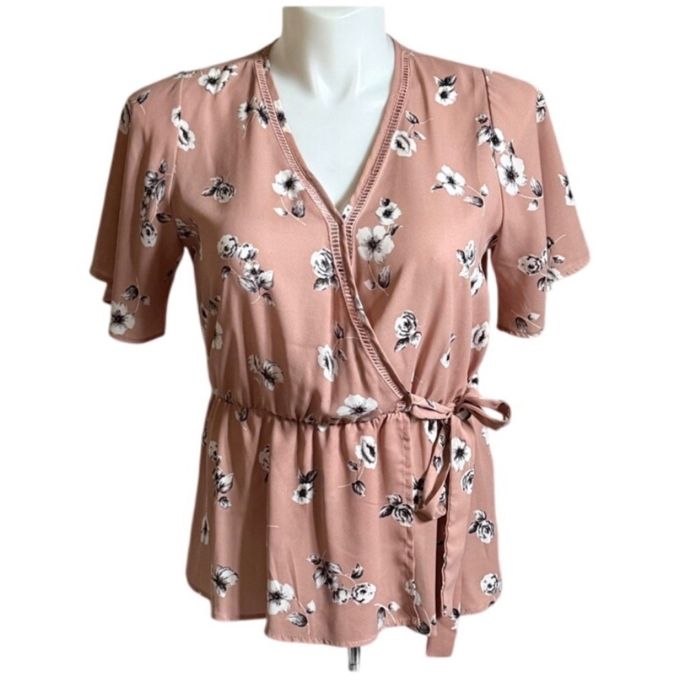 Sienna Sky Womens Floral Wrap Peplum Blouse Pink Short Sleeve Size Large